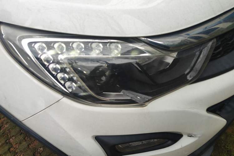 Used BYD Yuan 2017 1.5L Automatic Cool & Stylish Model Right Front Headlight