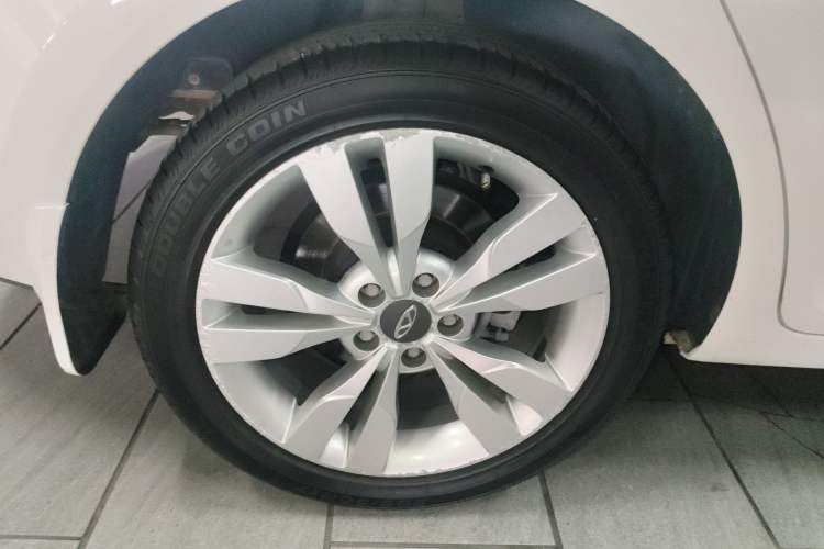 Used Chery Arrizo 5 2016 1.5L CVT Trendsetting Edition
