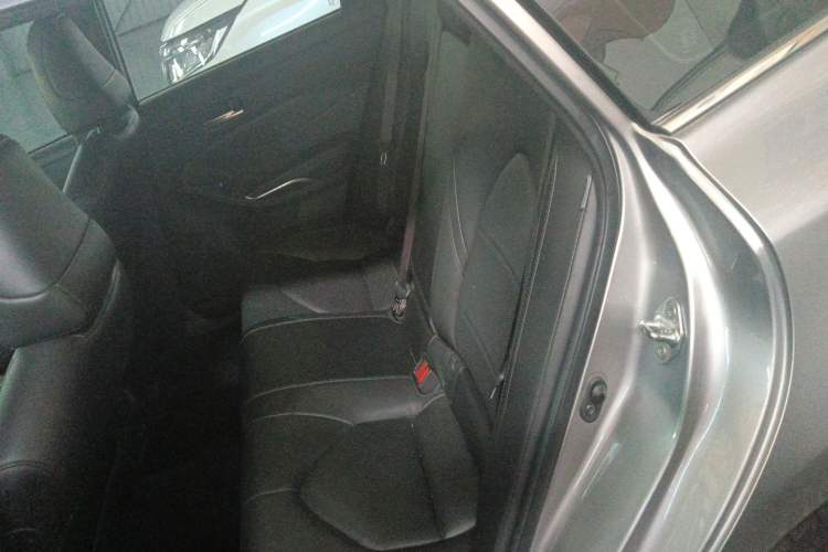 Used Toyota Avalon 2019 2.0L Luxury Edition China VI Standard