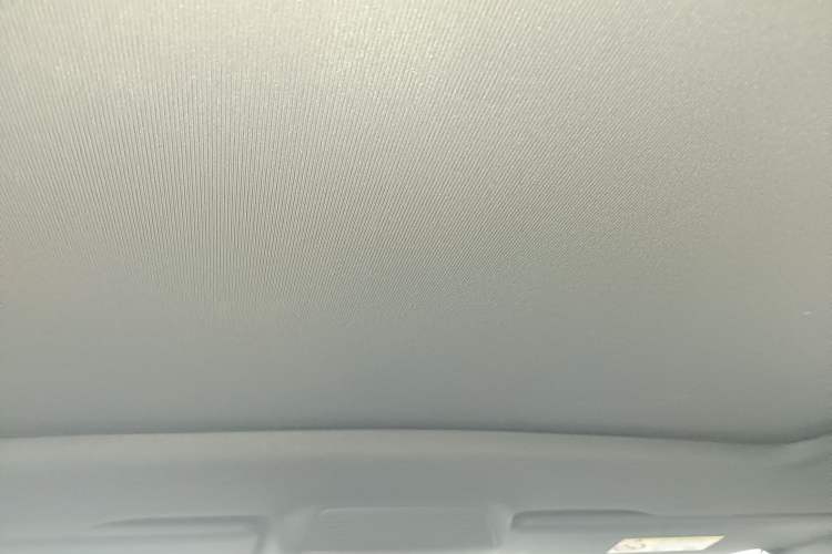 Used Volkswagen ID.UNYX 2024 Pro Long-Range Version Headliner