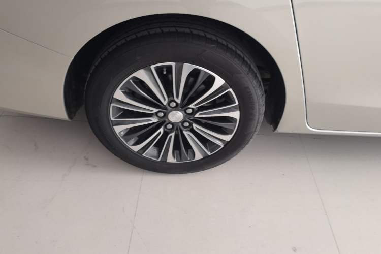 Used Buick GL8 2022 ES Land Cruiser 653T Luxury Model