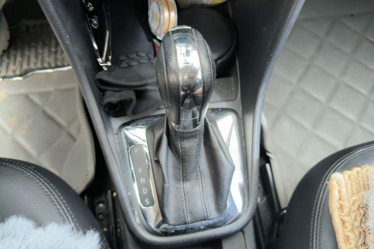 Used Volkswagen Santana 2013 1.6L Automatic Luxury Edition