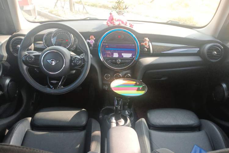 Used MINI 2020 1.5T COOPER Artist Five-Door Edition
