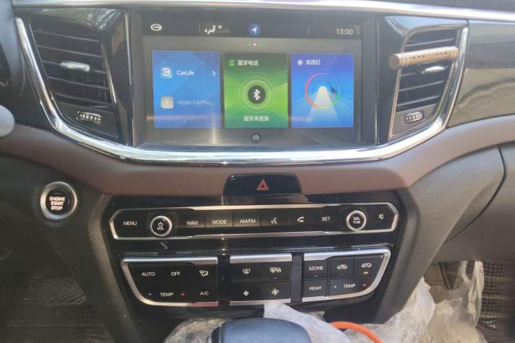 Used GAC Trumpchi GS8 2017 320T Two-Wheel Drive Luxury Smart Connectivity Version (7 Seats)
