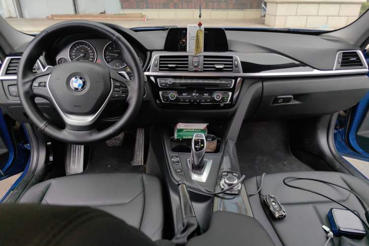Used BMW 3 Series 2017 320Li M Sport Edition Center Console