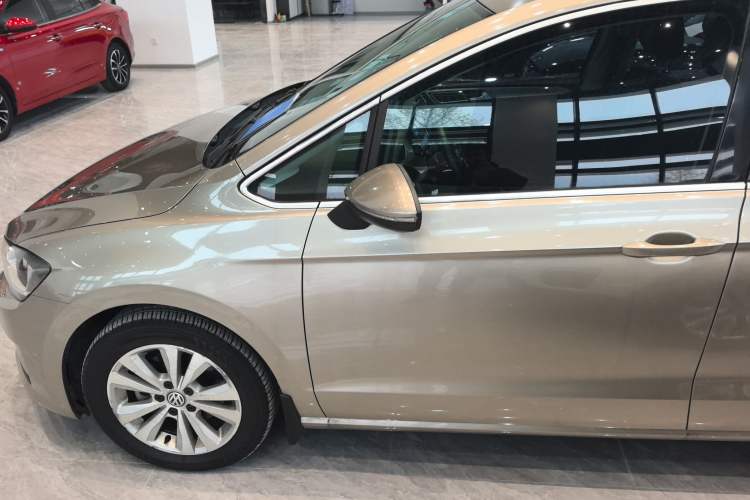 Used Volkswagen Golf Sportsvan 2016 230TSI Automatic Trend Edition