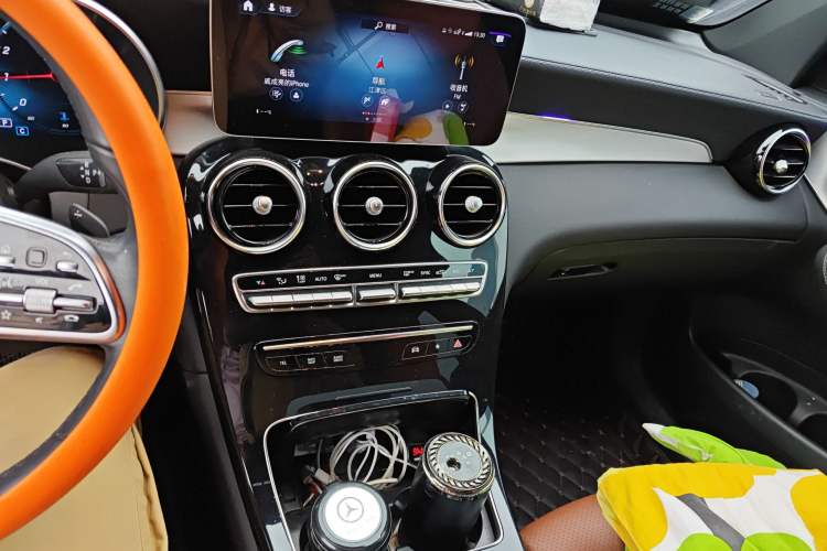 Used Mercedes-Benz GLC Coupe 2023 GLC 260 4MATIC Coupe SUV Audio And AC Panel