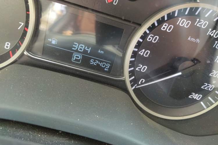 Used Nissan Sylphy 2018 1.6XV CVT Deluxe Edition Odometer Close Up