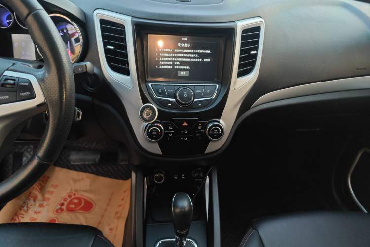 Used Changan CS35 2016 1.6L Automatic Luxury Model China IV Standard