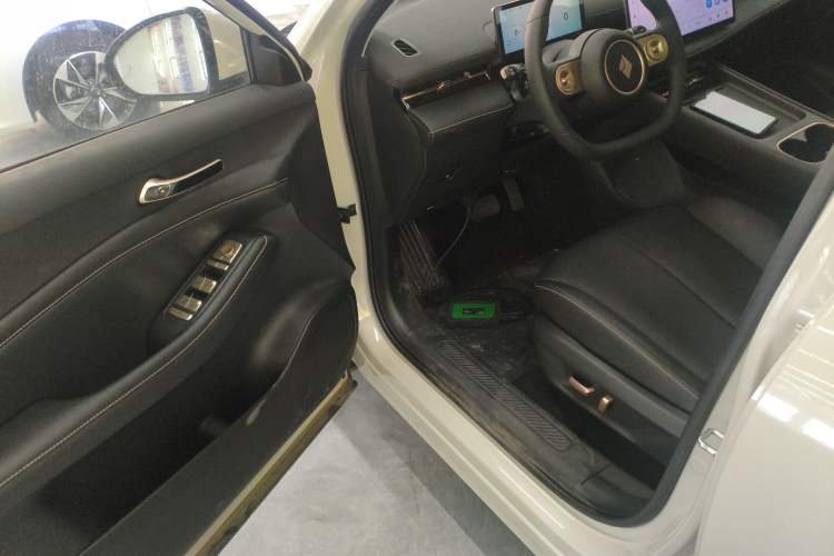 Used Baojun Yunhai 2024 140km Plug-in Hybrid Version