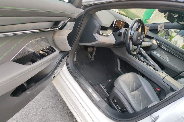 Used Zeekr 001 2023 WE Edition 100 kWh
