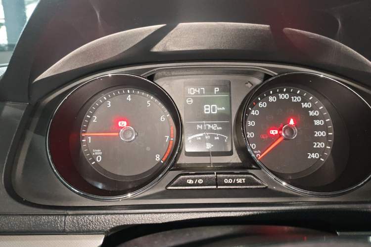 Used Volkswagen Lavida 2017 1.6L Automatic Comfort Edition Instrument Cluster