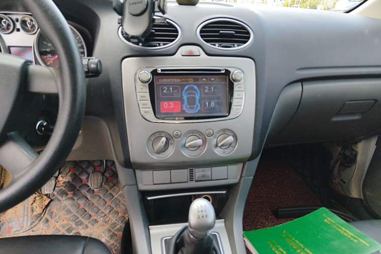 Used Ford Focus 2013 Hatchback Classic 1.8L Manual Base Model Audio And AC Panel