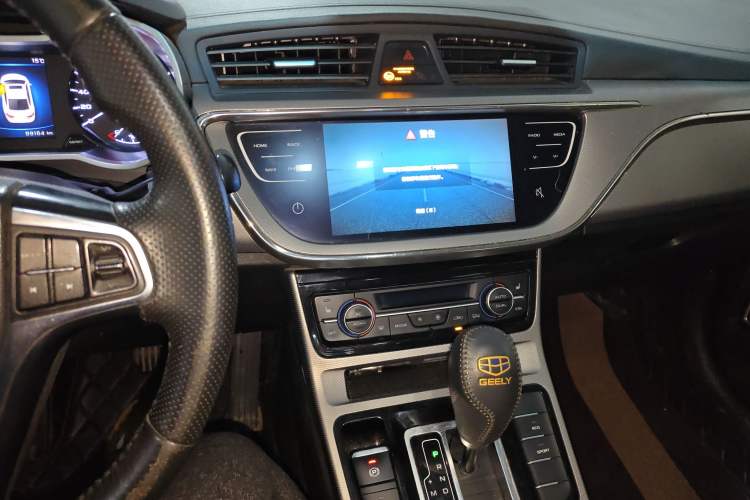 Used Geely Auto Emgrand GL 2019 1.4T CVT Prestige Smart Edition Audio And AC Panel