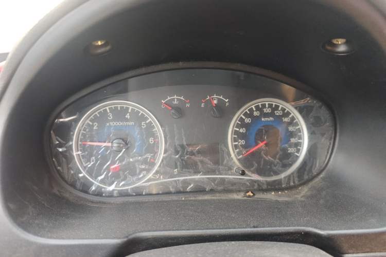 Used Dongfeng Fengon 330 2014 1.5L Manual Utility Version DK15