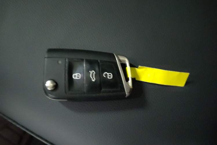 Used Volkswagen Tiguan L 2021 330TSI Automatic Two-Wheel Drive R-Line Enhanced Edition
