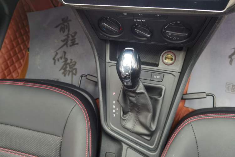 Used Volkswagen Gran Lavida 2017 1.6L Automatic Fashion Edition
