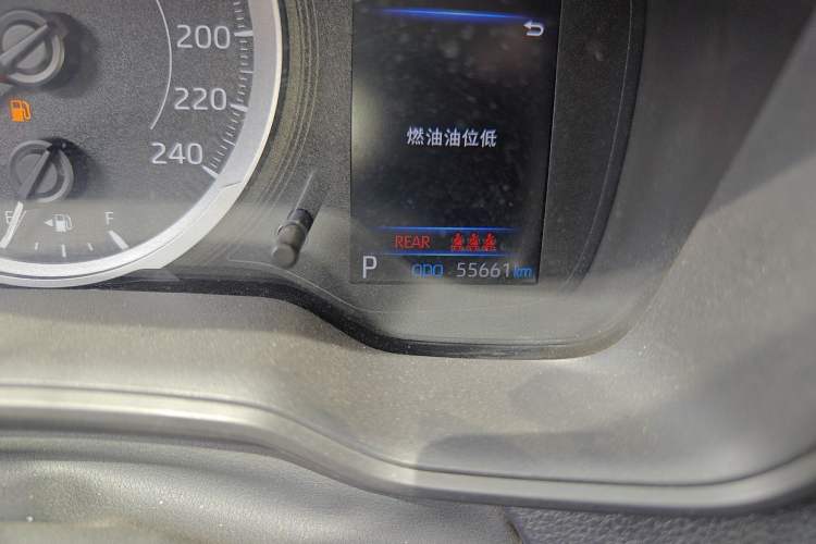 Used Toyota Corolla 2019 1.2T S-CVT GL-i Elite Edition Odometer Close Up