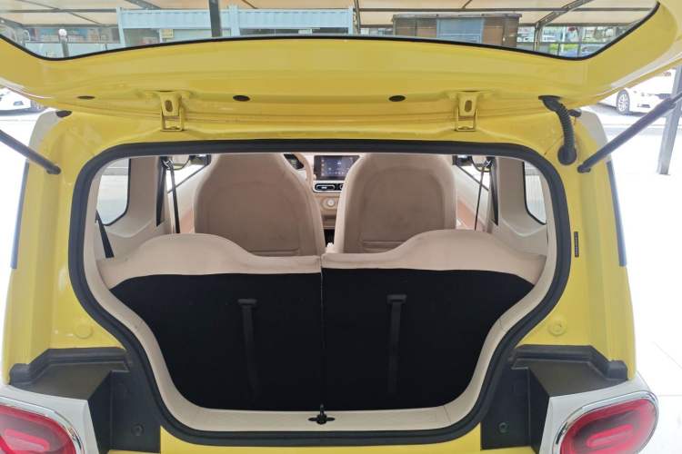 Used Wuling Hongguang MINIEV 2024 3rd Generation 215km Youth Edition
