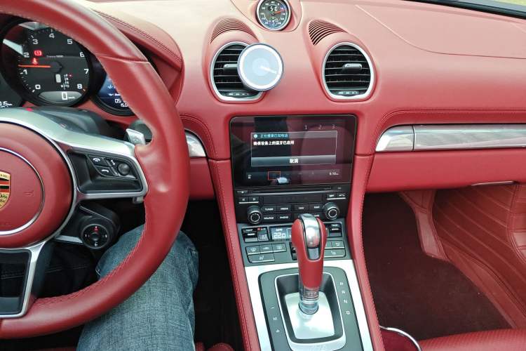 Used Porsche 718 2022 Boxster 2.0T Audio And AC Panel