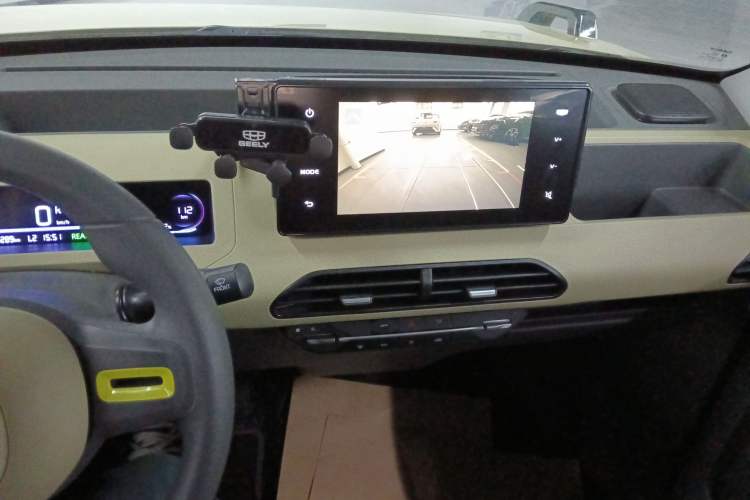 Used Geely Galaxy Panda 2024 200km Panda Rider
