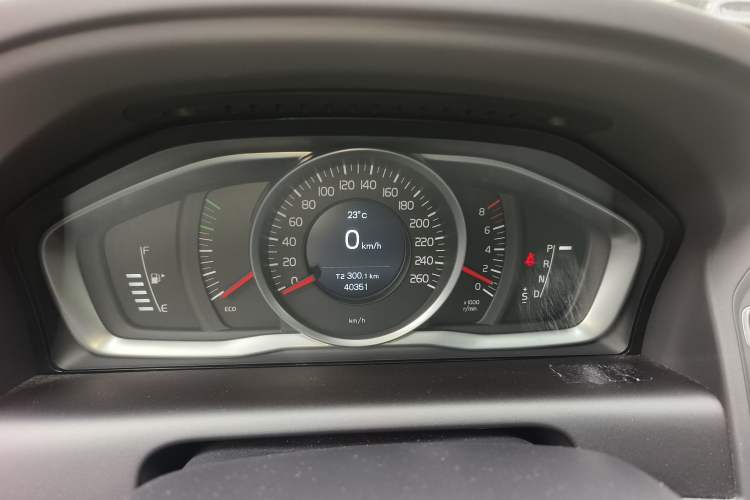 Used Volvo XC60 2015 T5 Smart Upgrade Model