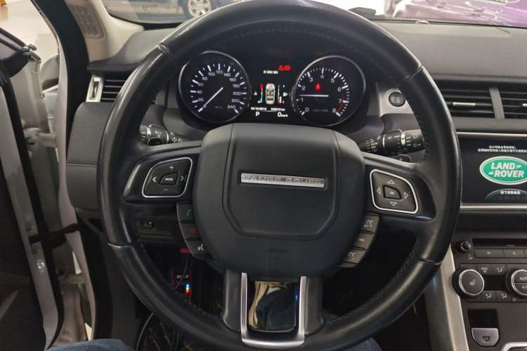 Used Land Rover Range Rover Evoque 2015 2.0T Five-Door Zhiyao Edition

