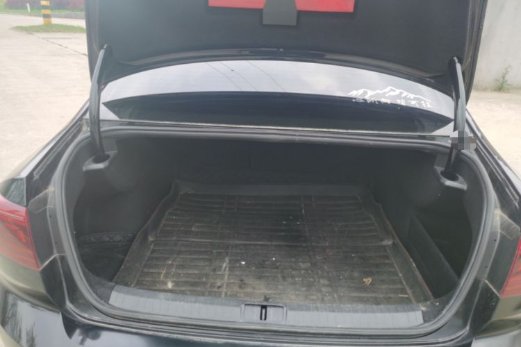 Used Volkswagen Magotan 2023 2 Million Units Limited-Edition 280TSI DSG Comfort Version Trunk