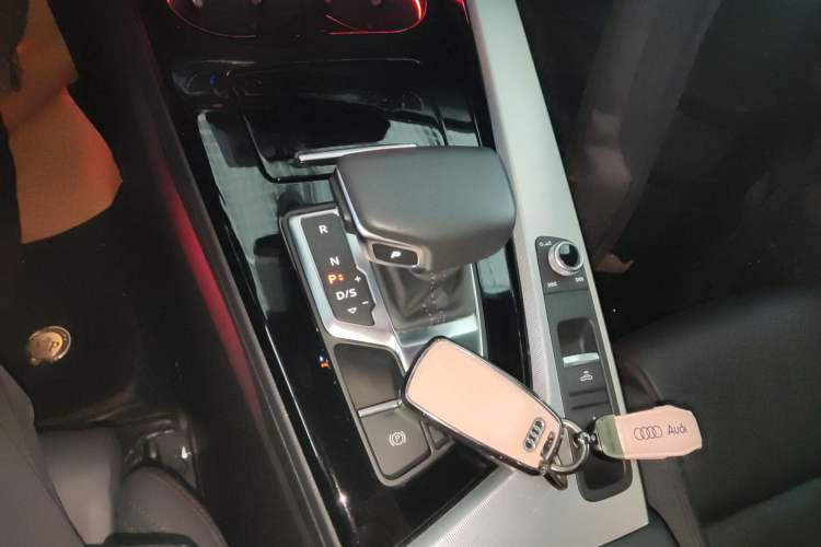 Used Audi A5 2022 Cabriolet 40 TFSI Fashion Dynamic Model
