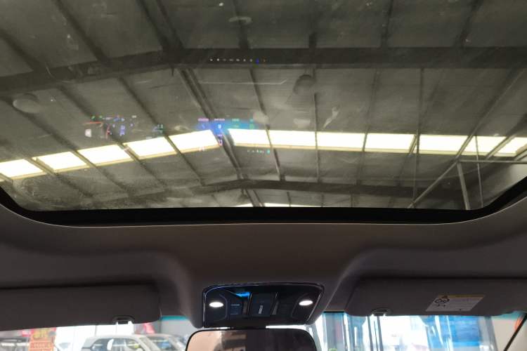 Used JETOUR X90 PLUS 2025 Beyond Edition 1.6TD DCT Villa PRO 7-Seater