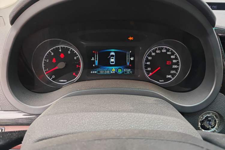 Used BYD Surui 2015 1.5L Automatic Luxury Model Instrument Cluster