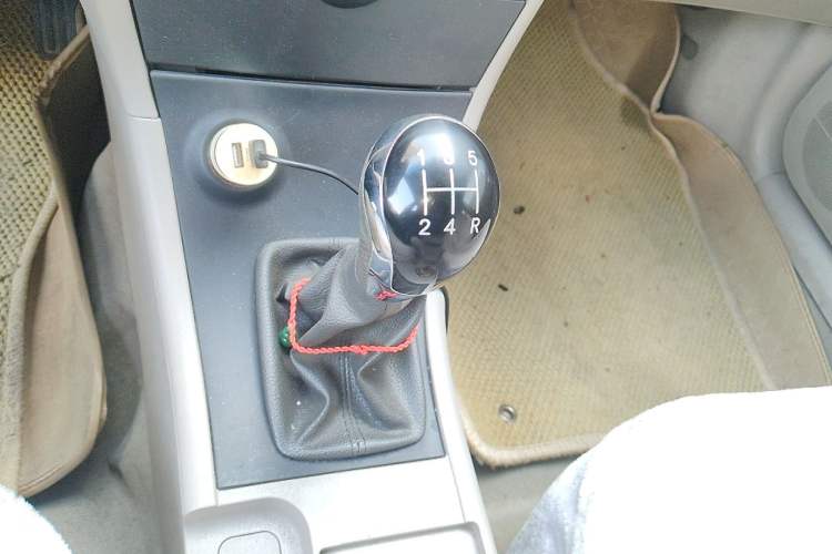 Used Geely Auto Vision 2013 1.5L Manual Comfort Model
