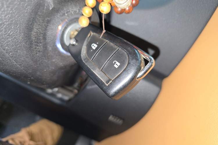 Used Toyota Fortuner 2016 2.7L Middle East Version Vehicle Key