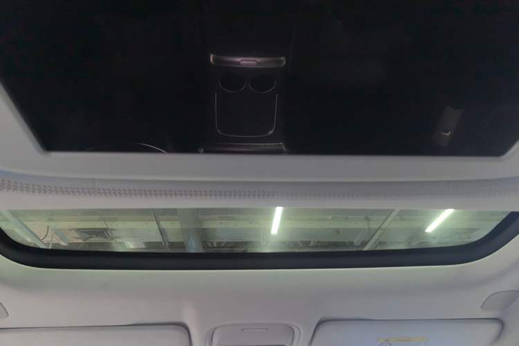 Used XPeng X9 2024 702 Ultra-Long Range Pro
