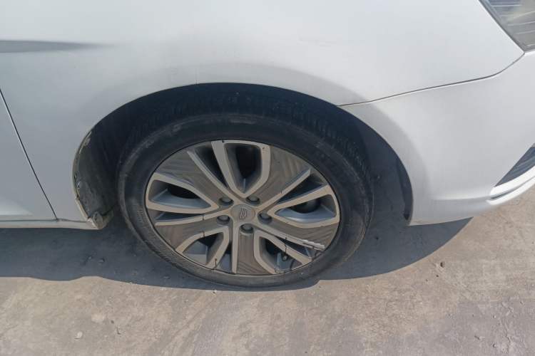 Used Geely Auto Emgrand New Energy 2018 EV450 Ambition Model Right Front Wheel Hub