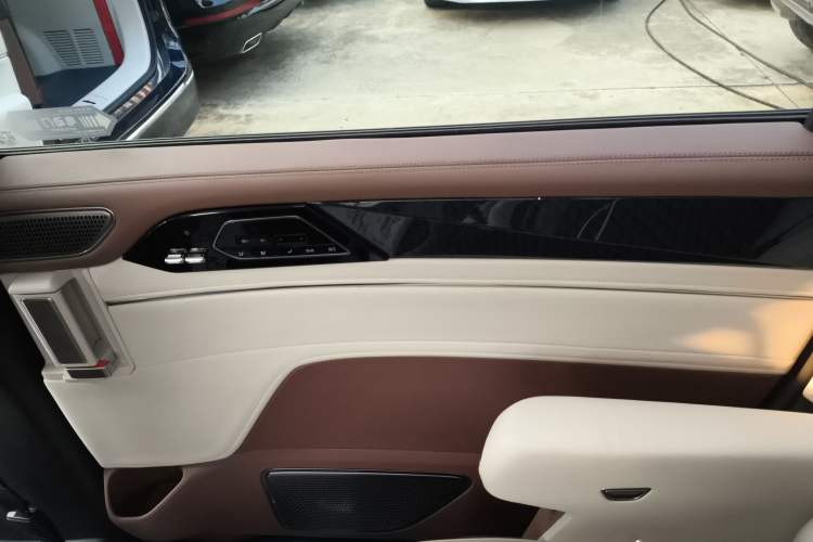 Used BYD Xia 2025 DM-i 1.5T 180km Beyond Edition
