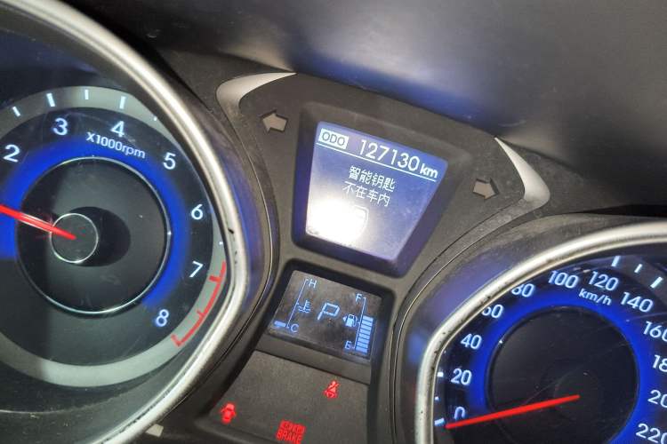 Used Hyundai Elantra (5th Generation / Langdong) 2016 1.6L Automatic Prestige Model
