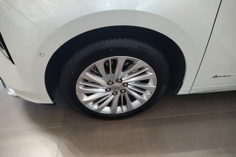 Used Buick Century 2025 2.0T Seven-Seater Yinshi Edition