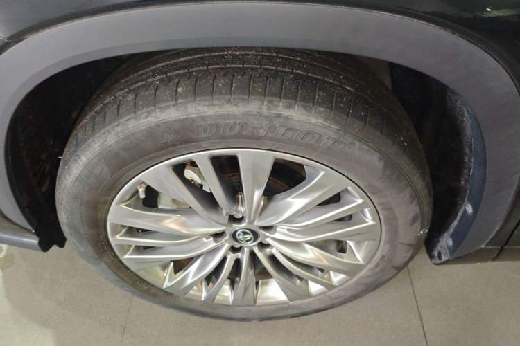 Used Toyota Highlander 2023 2.5L Smart Electric Hybrid Dual-Engine Four-Wheel Drive Prestige Version – 7 Seats
