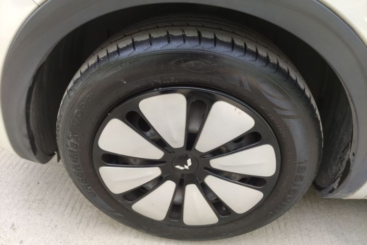 Used Wuling Bingo 2023 203km Comfort Edition Left Front Wheel Hub