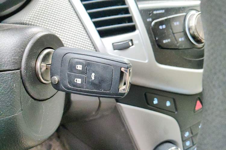 Used Chevrolet Cruze 2013 1.6L SE MT
