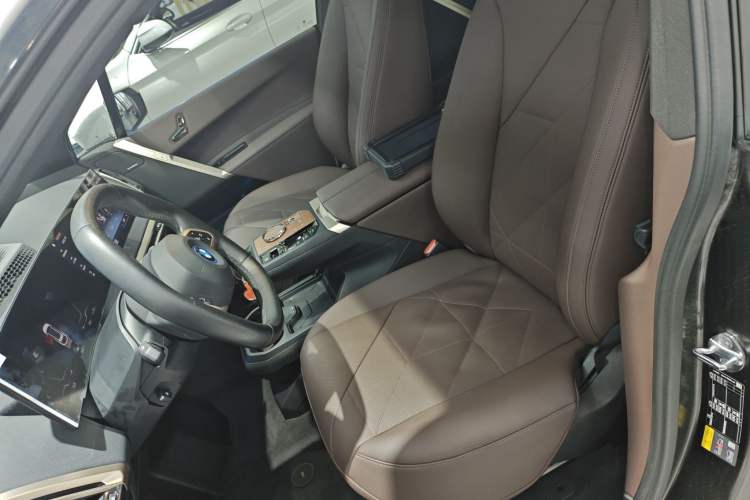 Used BMW iX 2022 xDrive40