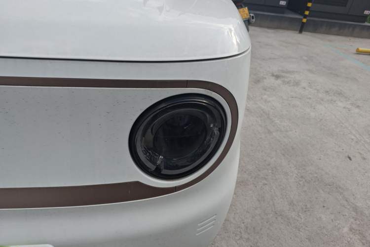 Used Geely Galaxy Panda 2023 Panda Mini 200km Endurance Bear Left Front Headlight