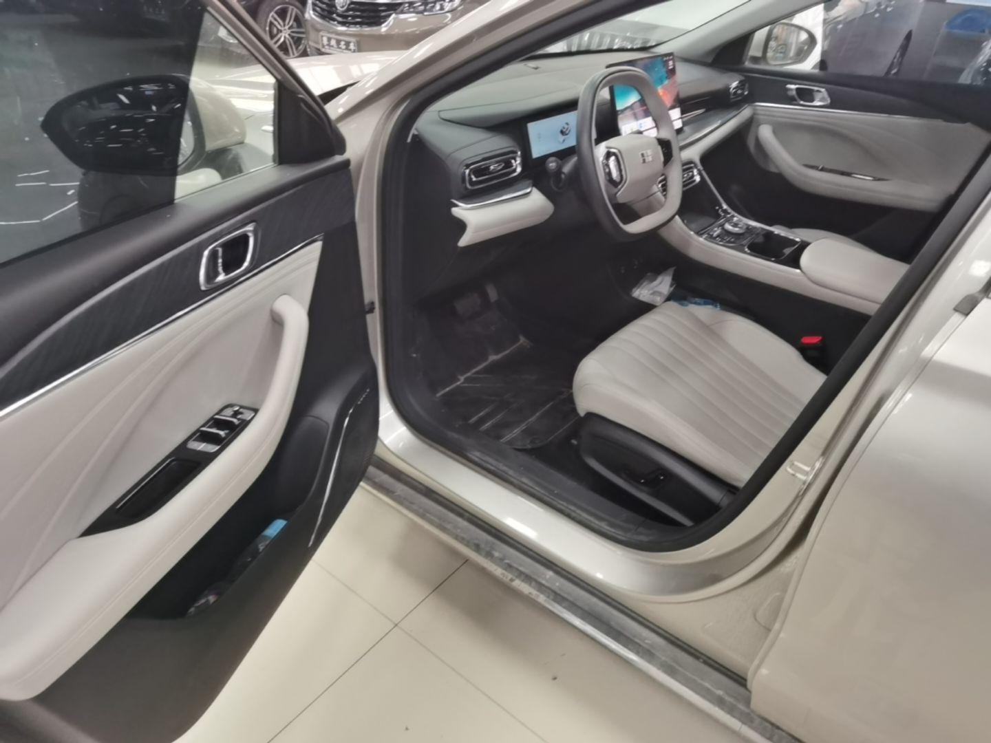 Geely Galaxy Stellar 6 2026 Model 125km Exploration+ Edition — снимка 18