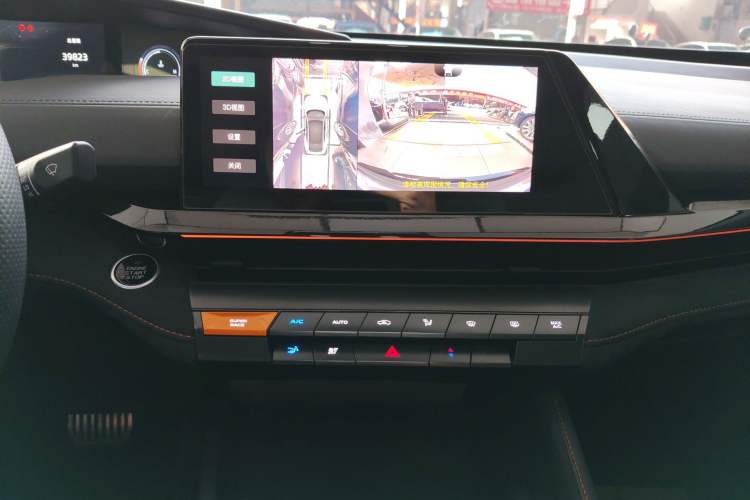 Used CHANGAN UNI-V 2022 1.5T Sport Edition
