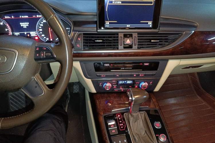 Used Audi A6L 2012 30 FSI Comfort Model
