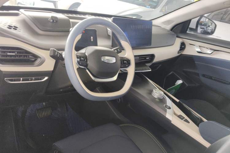 Used Geometry A 2021 Pro Enhanced High-Efficiency Range Version 600KM A600 Asian Games Edition