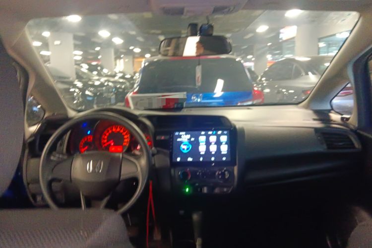 Used Honda Fit 2018 1.5L CVT Comfort Sunroof Version Center Console