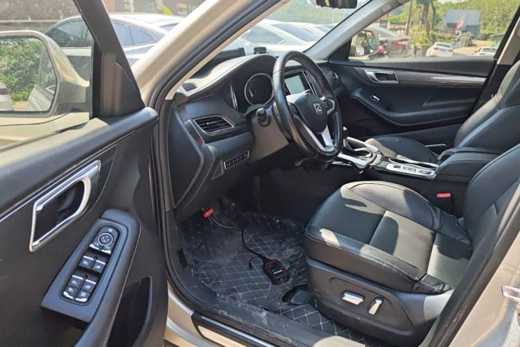 Used Zotye SR7 2017 1.5T CVT Cube Dream Edition