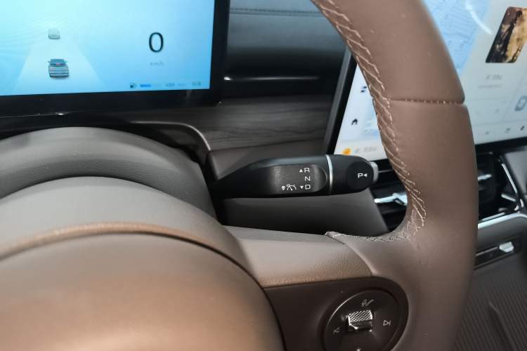 Used Wuling Xingguang S 2024 130 km Flagship Version Gear Lever